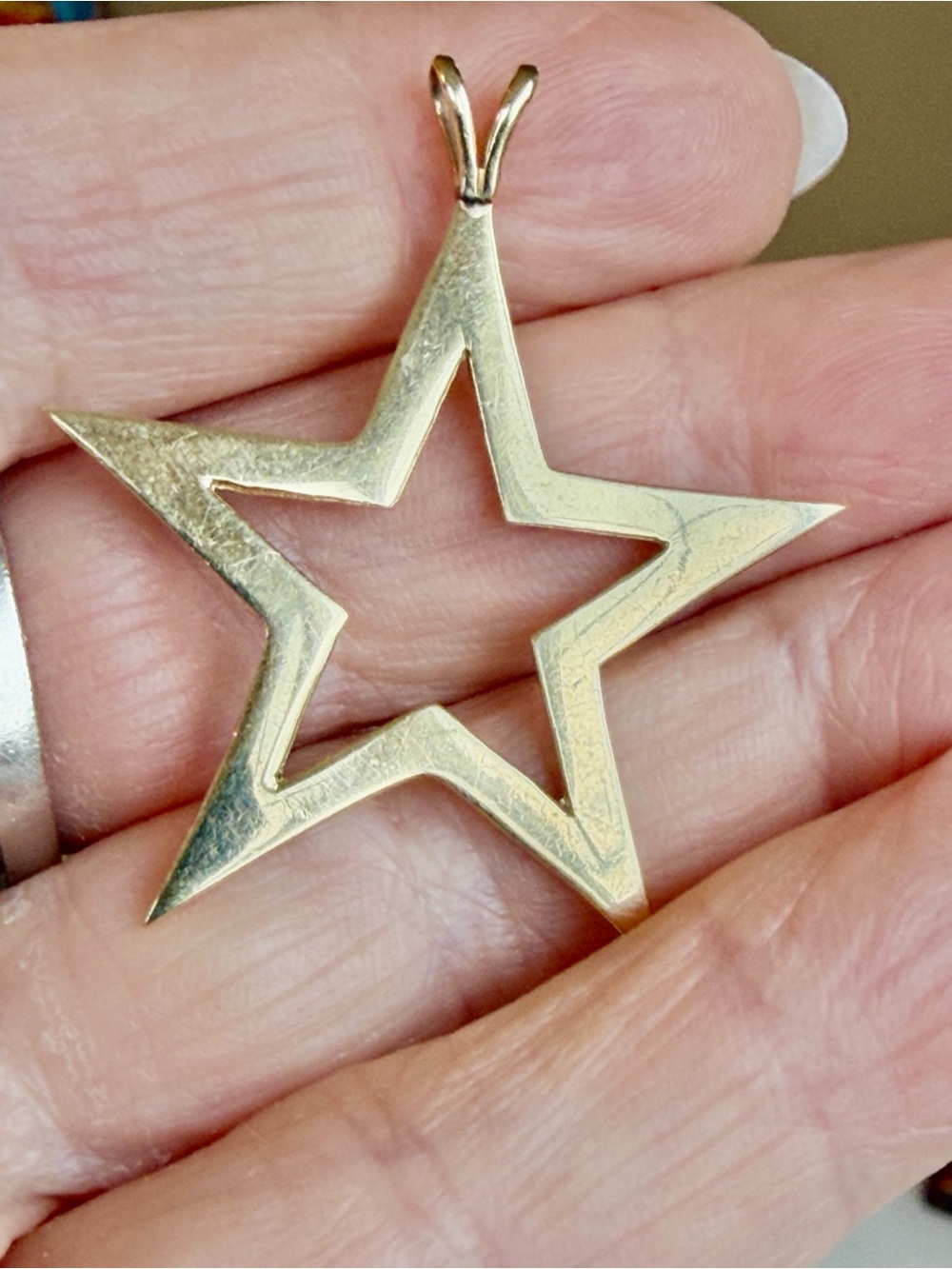 14k gold star pendant